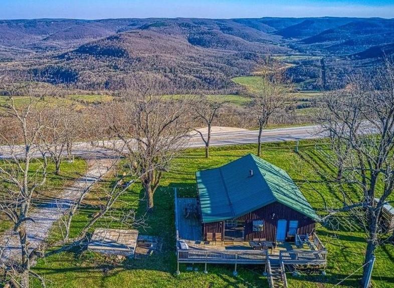 Butterfly Ridge Cabin - At The Top Of The Canyon Jasper Exterior photo